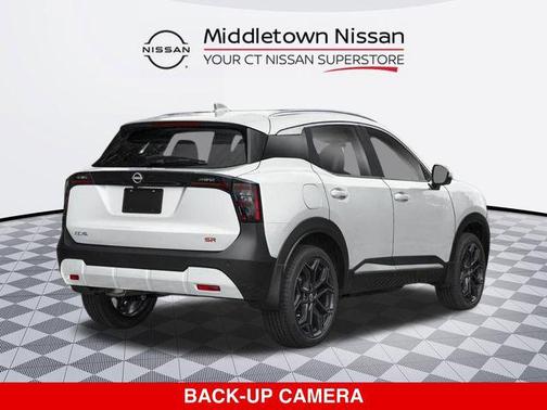 Aspen White Tricoat 2026 Nissan Kicks SR