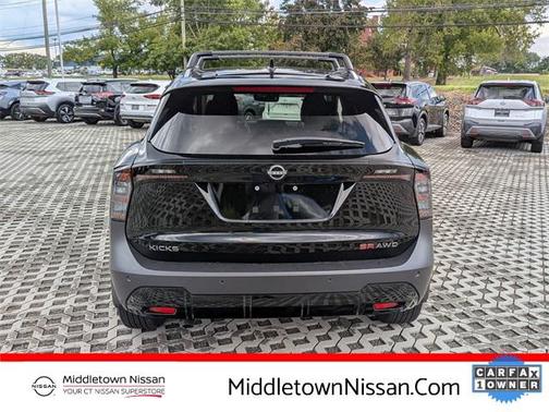 2025 Nissan Kicks SR