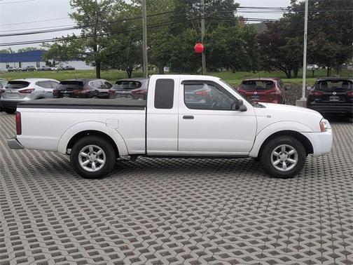 2004 Nissan Frontier XE King Cab