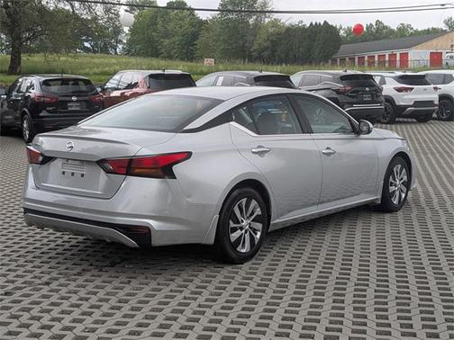 2022 Nissan Altima S FWD