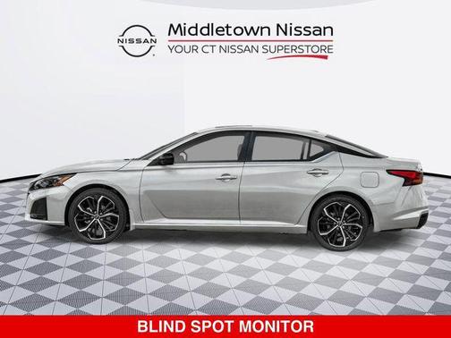 Brilliant Silver Metallic 2025 Nissan Altima SR FWD