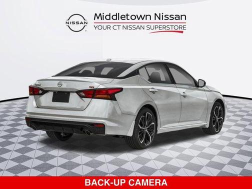 Brilliant Silver Metallic 2025 Nissan Altima SR FWD