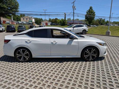 Aspen White Tricoat 2021 Nissan Sentra SR