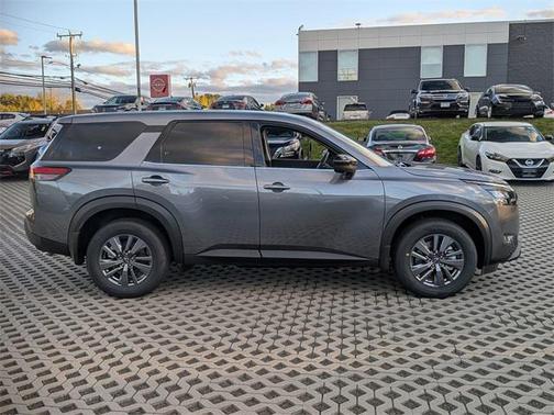 2025 Nissan Pathfinder S 4WD