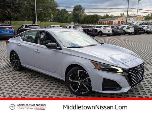 2025 Nissan Altima SR FWD