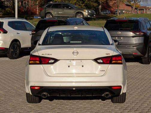 2024 Nissan Altima SR Intelligent AWD