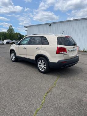 2011 Kia Sorento LX