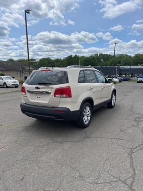 2011 Kia Sorento LX