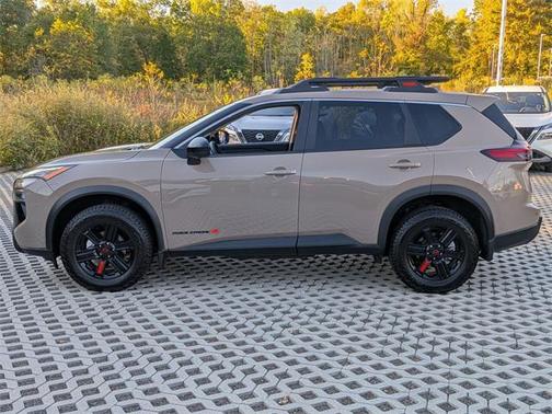 2025 Nissan Rogue Rock Creek