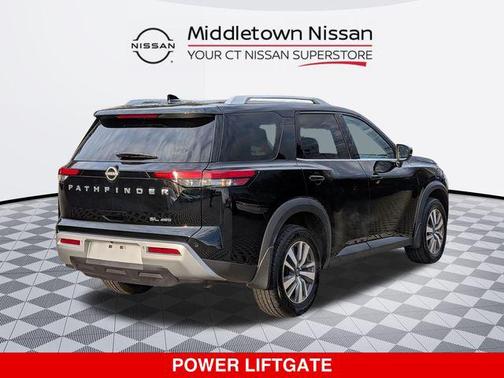 2024 Nissan Pathfinder SL 4WD
