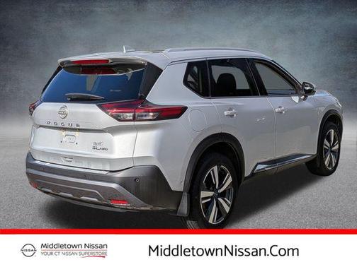 2022 Nissan Rogue SL