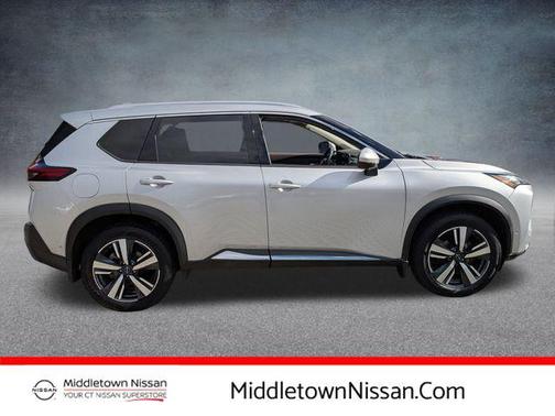 2022 Nissan Rogue SL