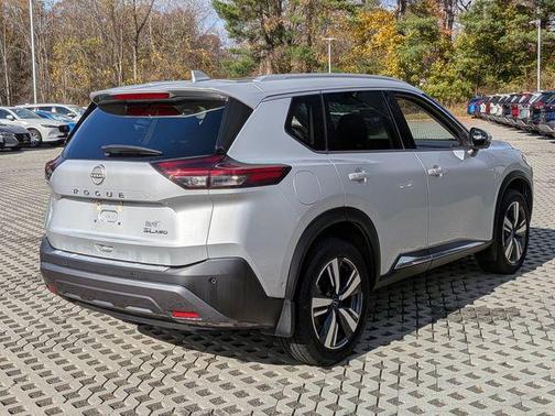 2022 Nissan Rogue SL