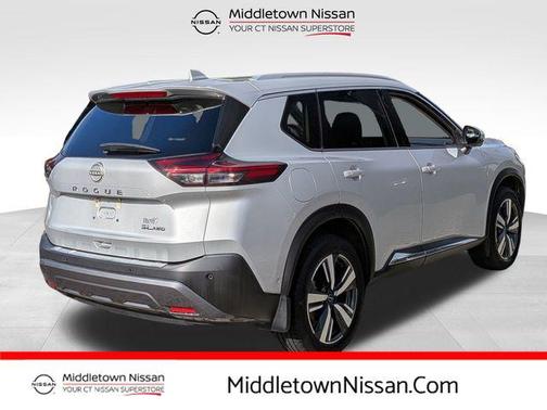 2022 Nissan Rogue SL