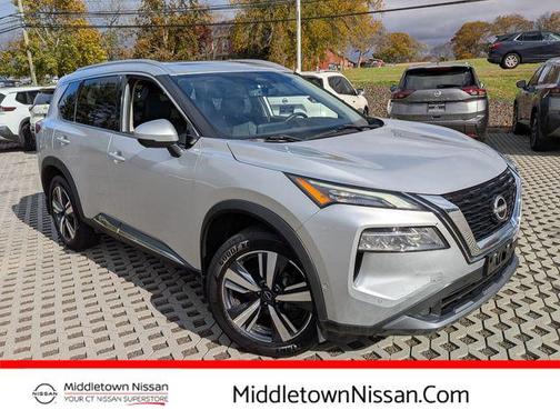 2022 Nissan Rogue SL