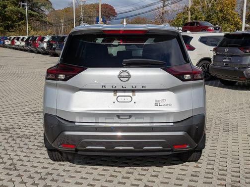 2022 Nissan Rogue SL