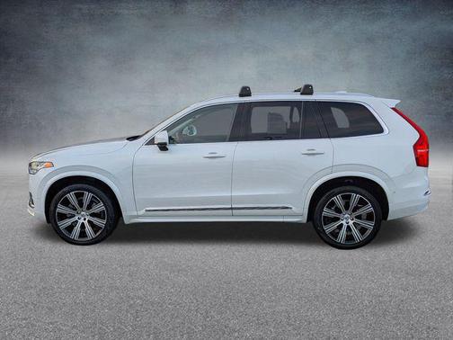 2023 Volvo XC90 B6 Ultimate 7-Seater
