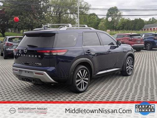 2024 Nissan Pathfinder Platinum 4WD