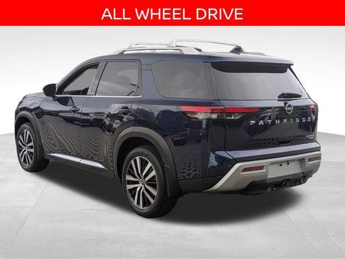 2024 Nissan Pathfinder Platinum 4WD