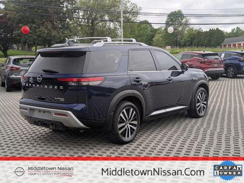 2024 Nissan Pathfinder Platinum 4WD