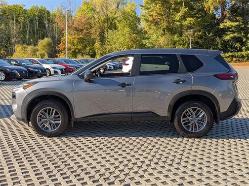 2022 Nissan Rogue S