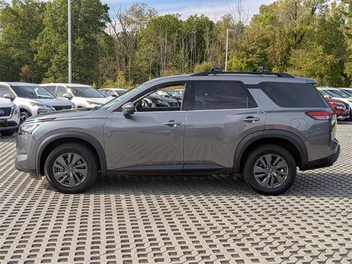 2023 Nissan Pathfinder SV 4WD