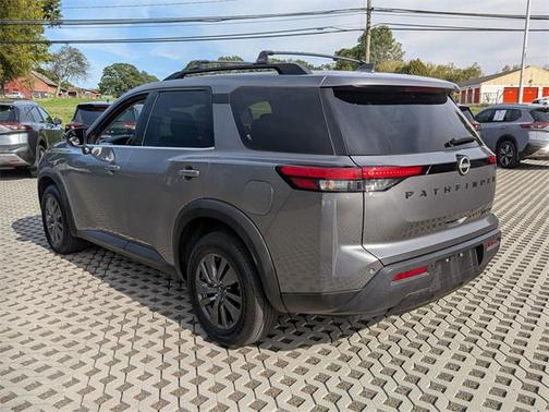 2023 Nissan Pathfinder SV 4WD