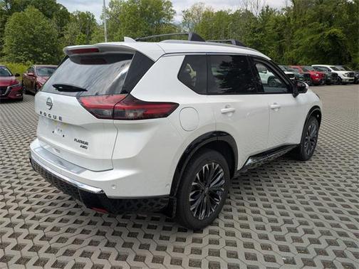 2025 Nissan Rogue Platinum