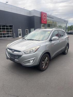 2015 Hyundai TUCSON SE