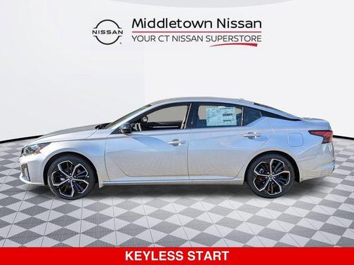 2025 Nissan Altima SR FWD