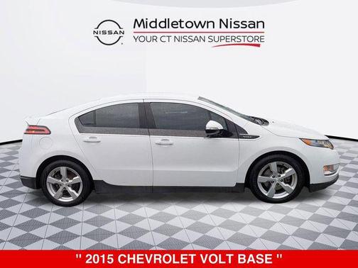 Summit White 2015 Chevrolet Volt Base