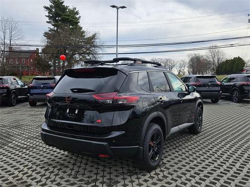 2025 Nissan Rogue Rock Creek