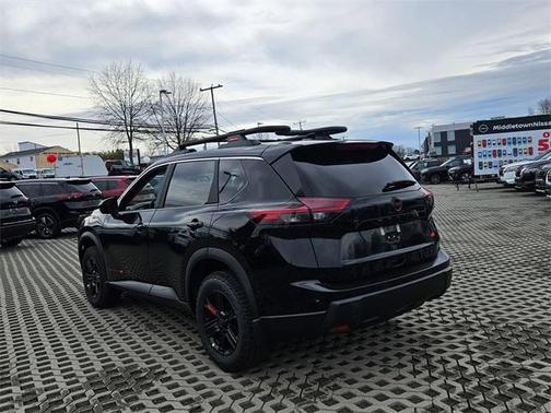 2025 Nissan Rogue Rock Creek