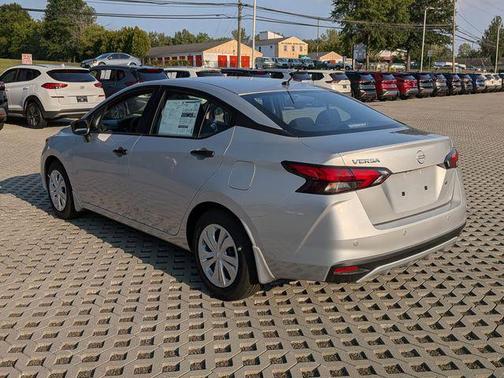 2025 Nissan Versa 1.6 S