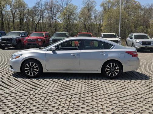 2017 Nissan Altima 2.5 SV