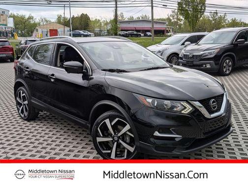 Magnetic Black Pearl 2022 Nissan Rogue Sport SL