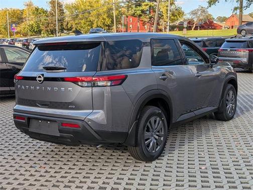 2025 Nissan Pathfinder S 4WD