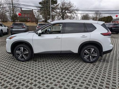 2025 Nissan Rogue SL