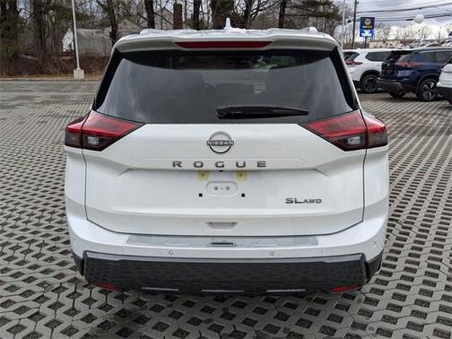 2025 Nissan Rogue SL