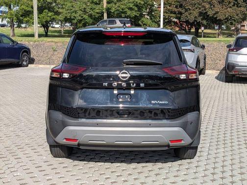 2022 Nissan Rogue SV