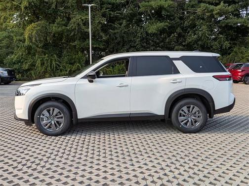 2025 Nissan Pathfinder S 4WD