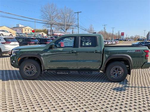 2025 Nissan Frontier PRO-4X