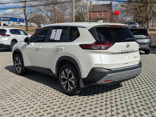 2022 Nissan Rogue SV