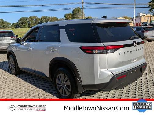 2024 Nissan Pathfinder S 4WD