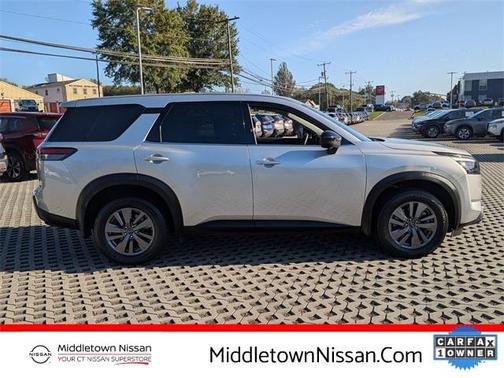 2024 Nissan Pathfinder S 4WD