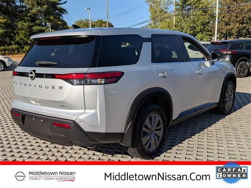 2024 Nissan Pathfinder S 4WD