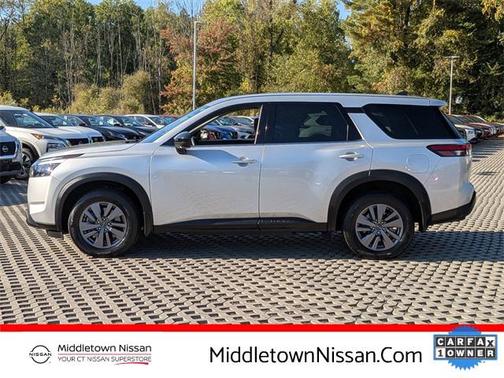 2024 Nissan Pathfinder S 4WD