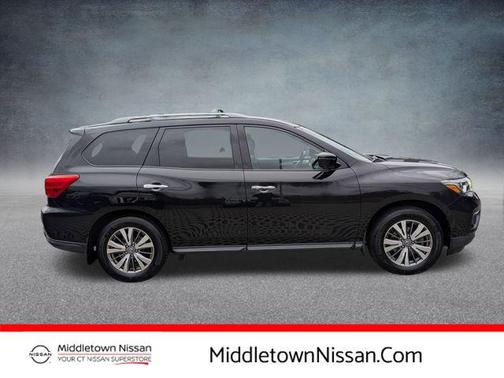 2019 Nissan Pathfinder SL