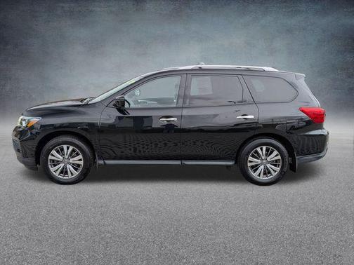 2019 Nissan Pathfinder SL