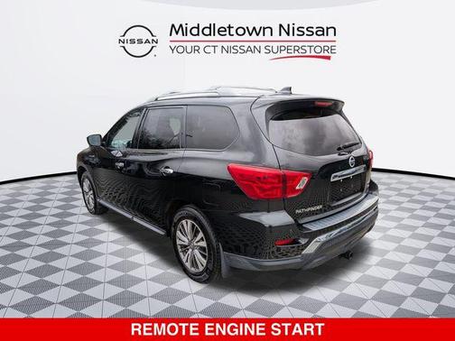 2019 Nissan Pathfinder SL